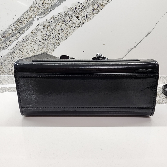 MARC JACOBS Mini Grind Patent Crossbody Tote In Black - Picture 12 of 15